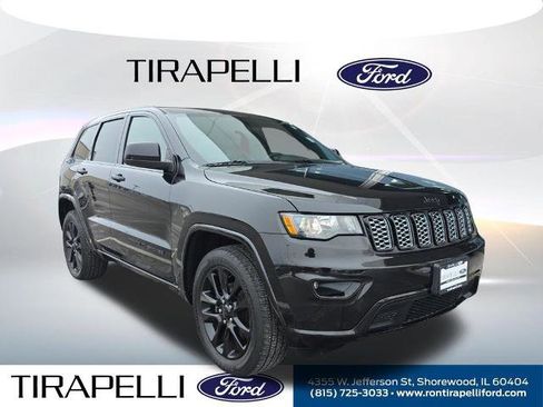 Used 2018 Jeep Grand Cherokee Altitude image 6