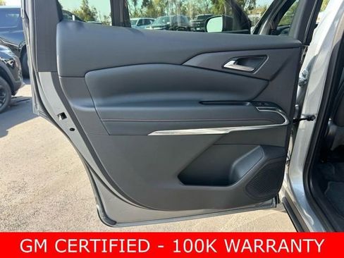 Certified 2025 Chevrolet Traverse Z71 w/ Driver Confidence Package image 13