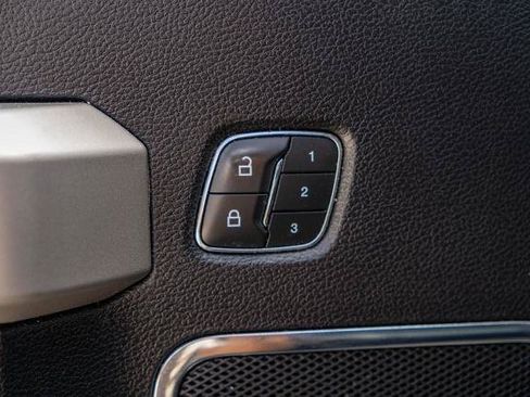 Certified 2019 Ford F250 Lariat w/ Lariat Ultimate Package AWD/4WD image 13