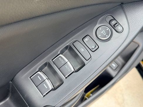 Used 2022 Honda Accord Sport image 12