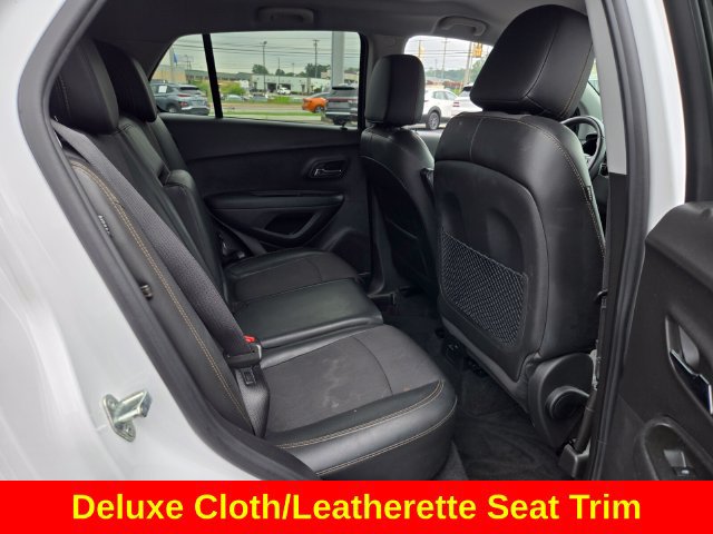 Used 2020 Chevrolet Trax LT w/ Redline Edition FWD image 20