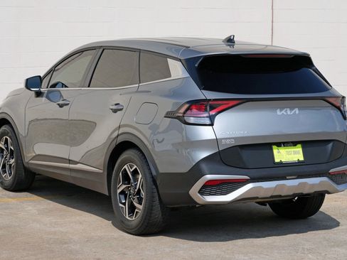 Used 2023 Kia Sportage LX FWD image 43