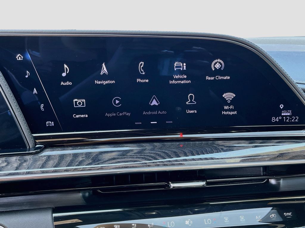 Certified 2022 Cadillac Escalade Premium Luxury w/ Performance Package AWD/4WD image 23