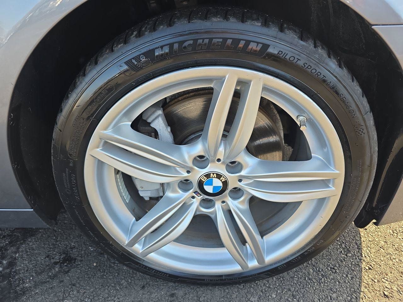 Used 2015 BMW 550i xDrive Sedan AWD/4WD image 16