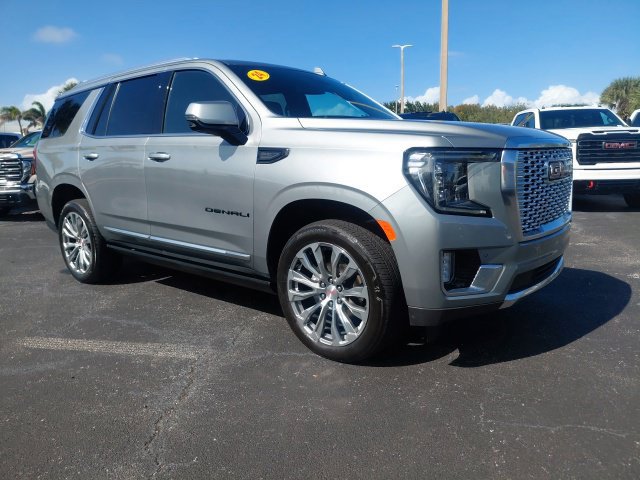 Used 2024 GMC Yukon Denali AWD/4WD image 2