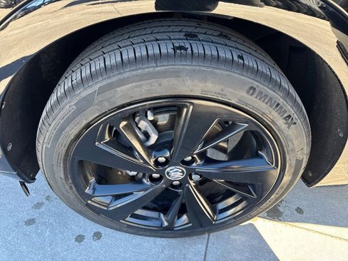 Used 2022 Buick Envision Essence w/ Technology Package I image 22