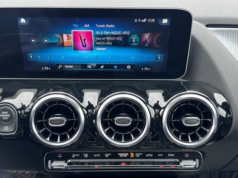 Used 2021 Mercedes-Benz GLA 250 4MATIC image 20