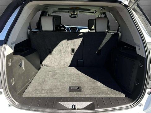 Used 2016 Chevrolet Equinox LTZ w/ Enhanced Convenience Package image 18