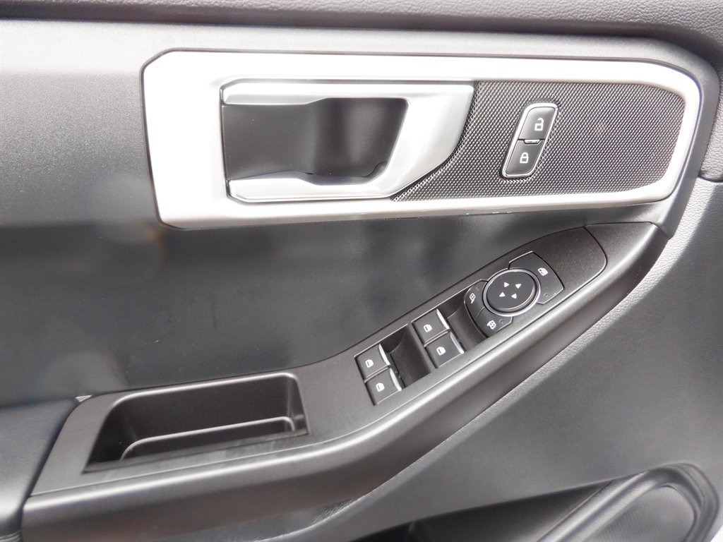 Used 2020 Ford Explorer 2WD image 17