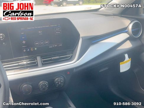 Used 2026 Chevrolet Trax LS FWD image 19