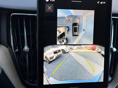 New 2026 Volvo XC60 B5 Plus w/ Climate Package image 18