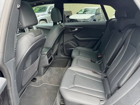 Used 2021 Audi Q8 Premium Plus w/ Premium Plus Package AWD/4WD image 24
