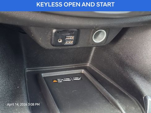 Used 2023 Chevrolet Traverse Premier w/ Redline Edition FWD image 29