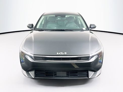 Used 2025 Kia K4 LXS image 2