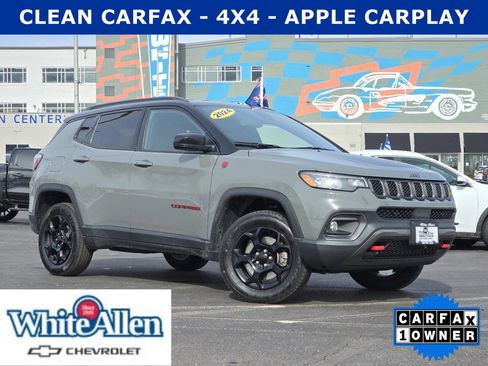 Used 2024 Jeep Compass Trailhawk image 1