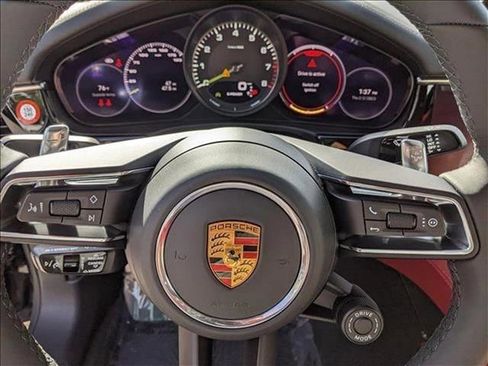 Used 2023 Porsche Panamera 4 Platinum Edition image 11