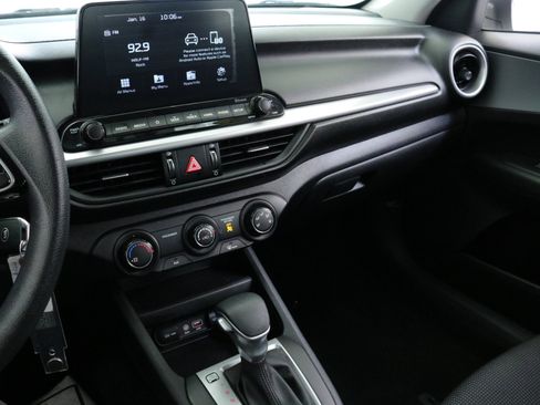 Used 2020 Kia Forte LXS image 18