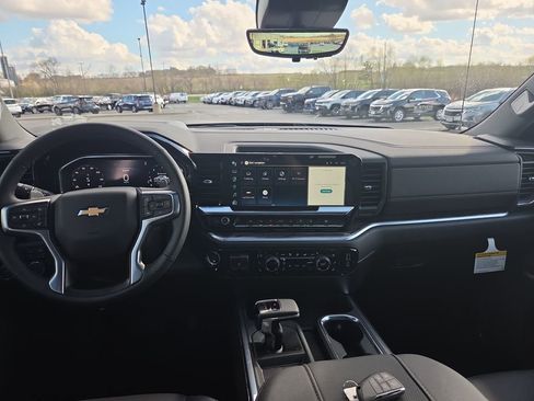 New 2026 Chevrolet Silverado 1500 LTZ w/ LTZ Premium Package AWD/4WD image 10