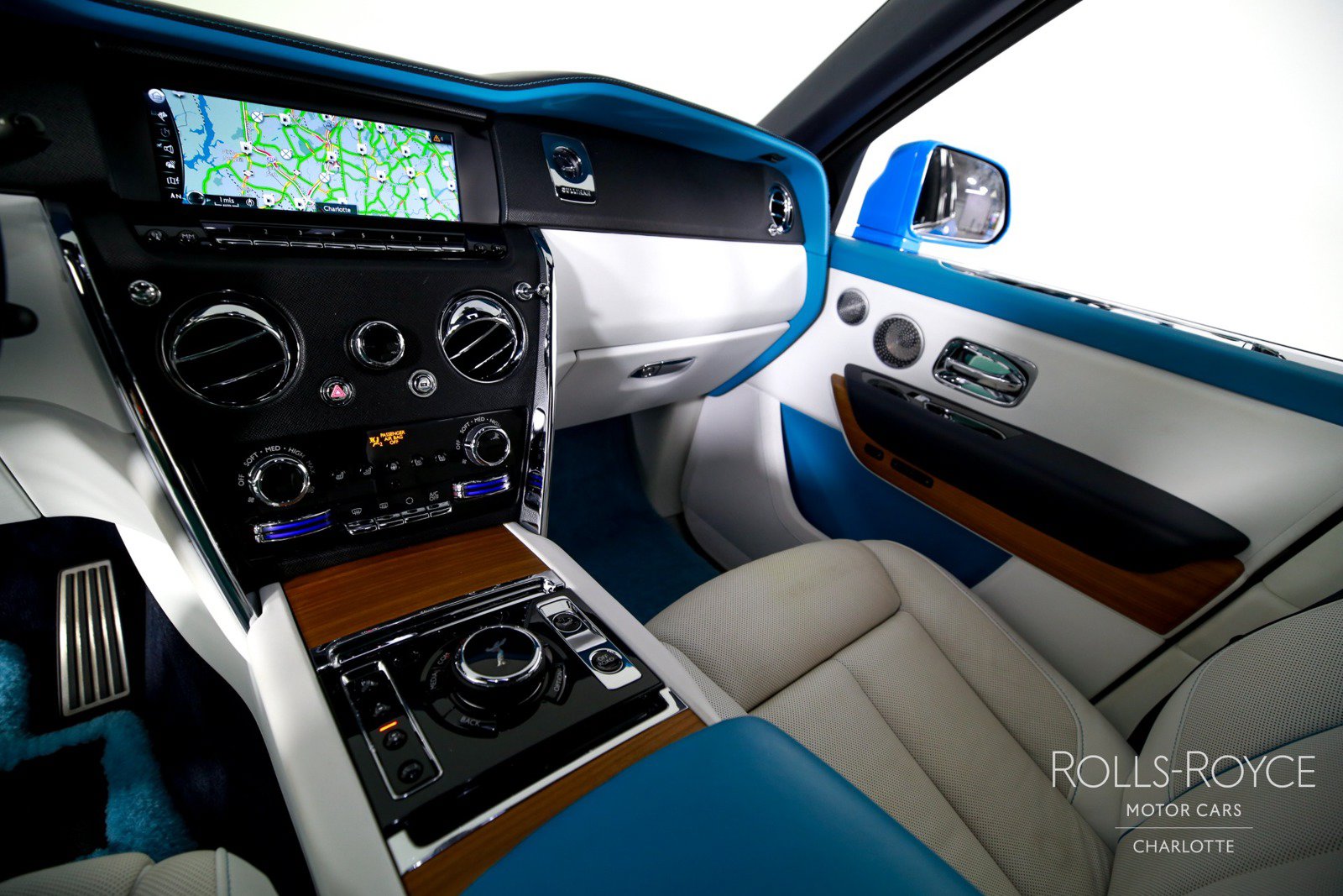 Used 2023 Rolls-Royce Cullinan AWD/4WD image 15