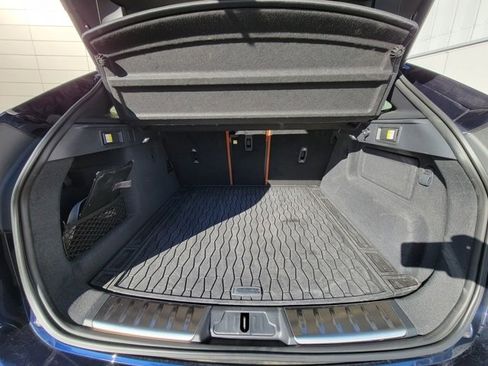 Used 2025 Jaguar F-PACE R-Dynamic S image 12