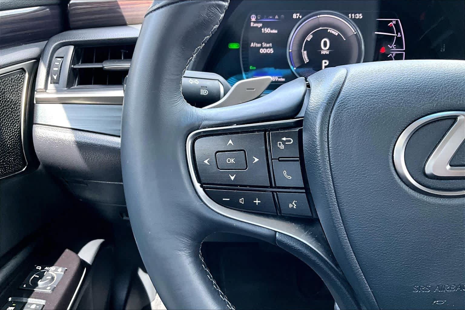 Used 2020 Lexus ES 300h w/ Premium Package FWD image 22