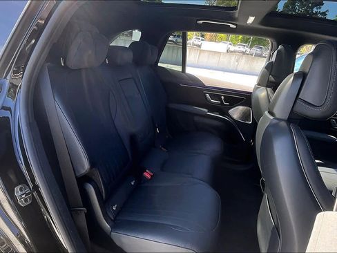 Used 2023 Mercedes-Benz EQS 450+ SUV image 17