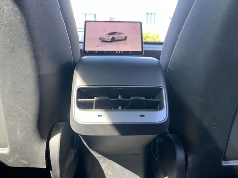 Used 2023 Tesla Model 3 Standard Range RWD image 18