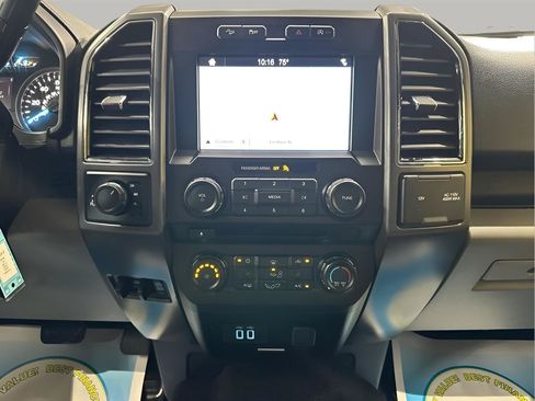 Used 2018 Ford F150 XLT w/ Equipment Group 302A Luxury AWD/4WD image 14