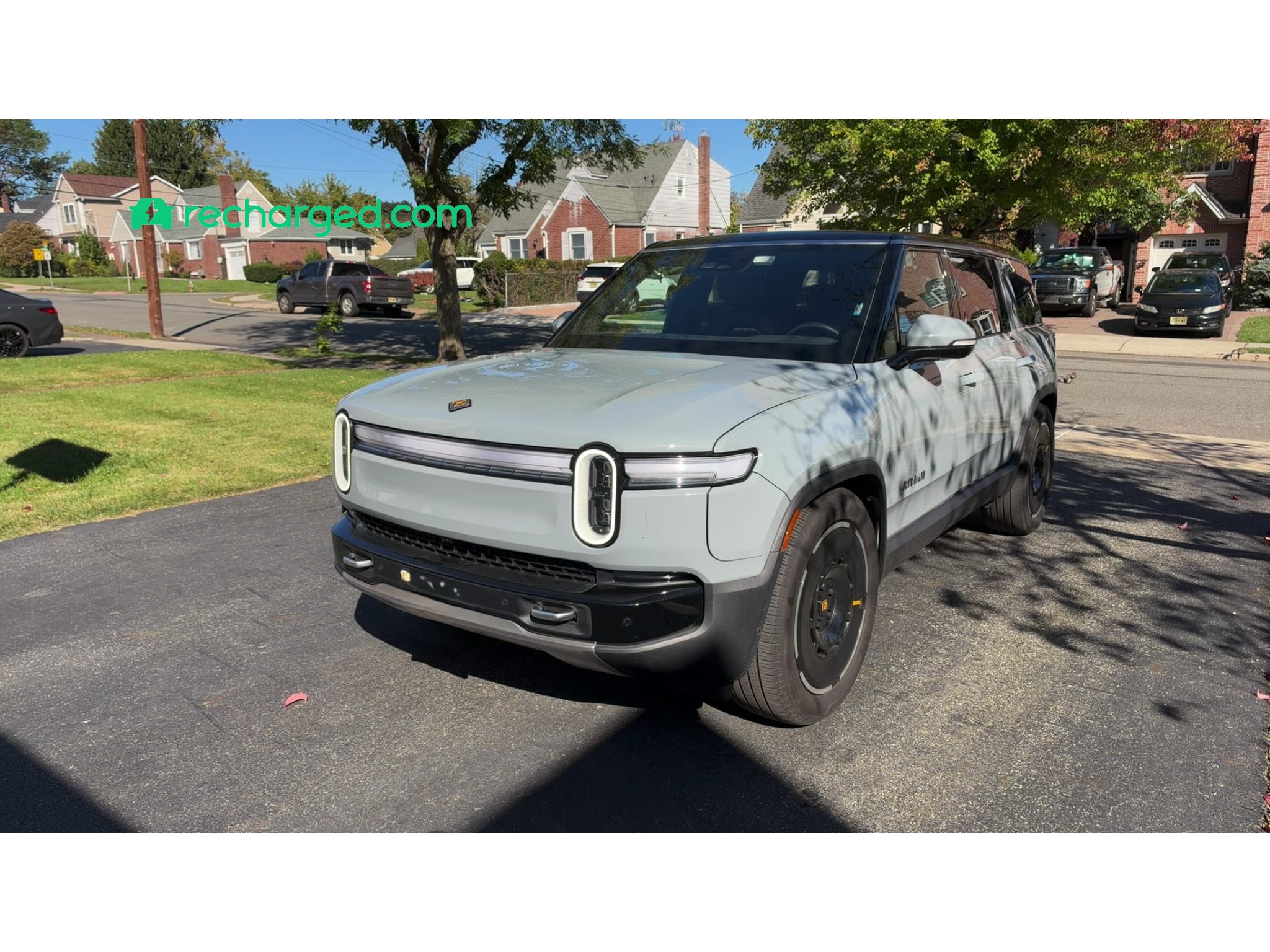 Used 2025 Rivian R1S Adventure Dual AWD/4WD image 1