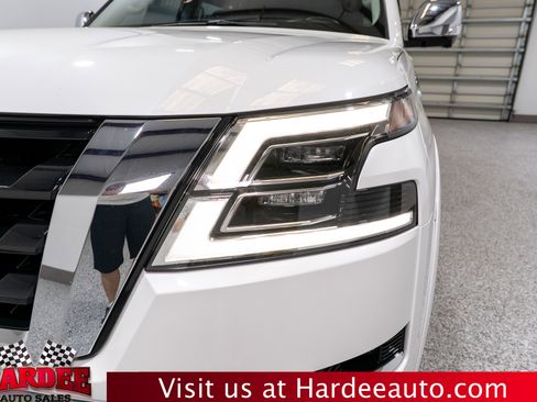 Used 2023 Nissan Armada Platinum w/ Captain's Chairs Package image 8