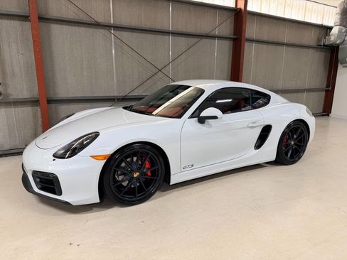 Used 2015 Porsche Cayman GTS image 3