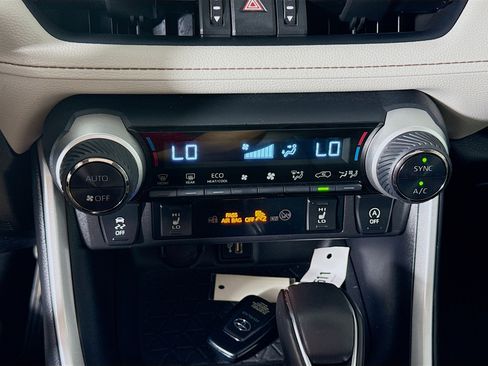 Used 2025 Toyota RAV4 XLE Premium w/ Weather Package AWD/4WD image 17