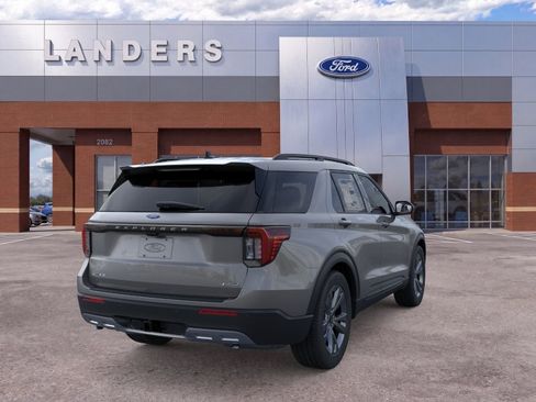 New 2026 Ford Explorer Active AWD/4WD image 8
