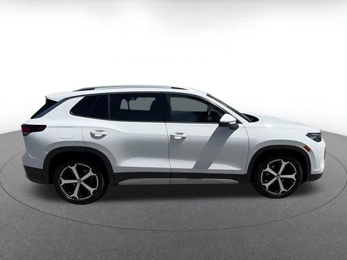 Used 2026 Volkswagen Tiguan SE FWD image 16