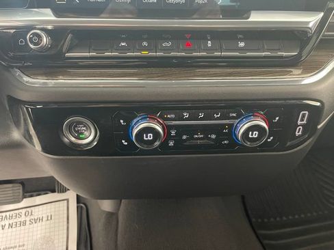 Used 2024 GMC Sierra 1500 Elevation AWD/4WD image 41