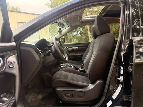 Used 2014 Nissan Rogue SV w/ SV Moonroof Package AWD/4WD image 13