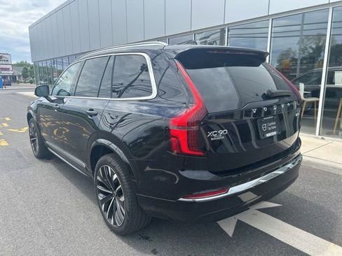 Certified 2025 Volvo XC90 B5 Plus AWD/4WD image 3