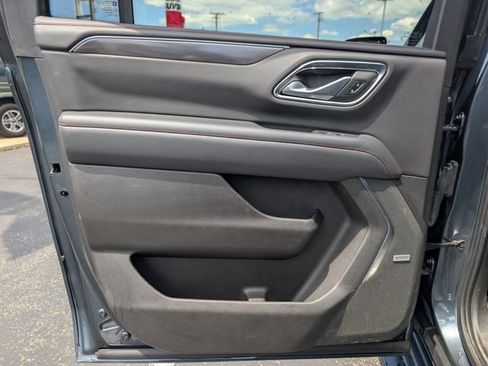 Used 2021 Chevrolet Suburban RST AWD/4WD image 14