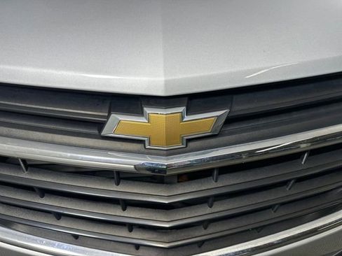 Used 2020 Chevrolet Equinox LT image 9