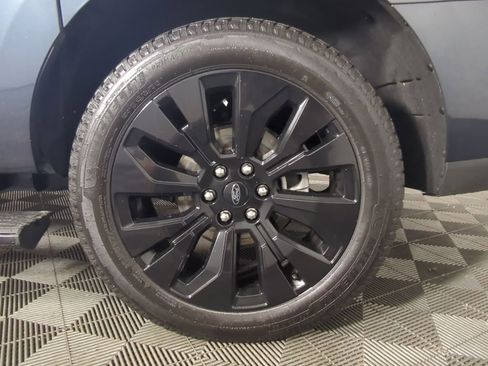 Used 2025 Ford Expedition Max Platinum w/ Stealth Appearance Package AWD/4WD image 18