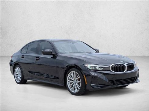 Used 2023 BMW 330i Sedan RWD image 3