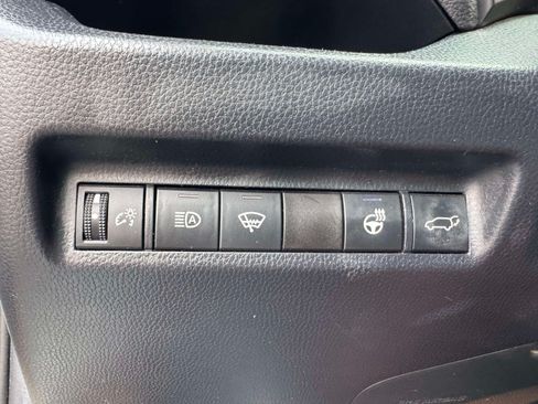 Used 2019 Toyota RAV4 XLE w/ Convenience Package AWD/4WD image 26
