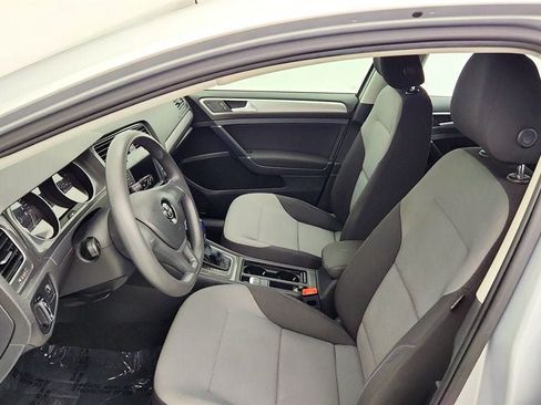 Used 2016 Volkswagen e-Golf SE FWD image 19