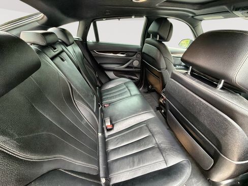 Used 2019 BMW X6 xDrive50i w/ M Sport Package AWD/4WD image 27