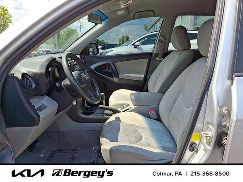 Used 2011 Toyota RAV4 2WD w/ Base L4 Extra Value Pkg image 16