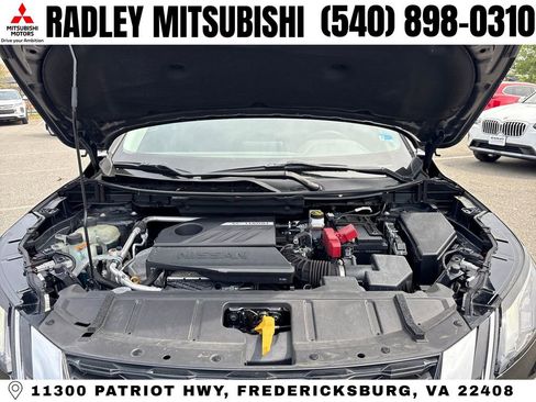 Used 2023 Nissan Rogue SV w/ SV Premium Package image 16