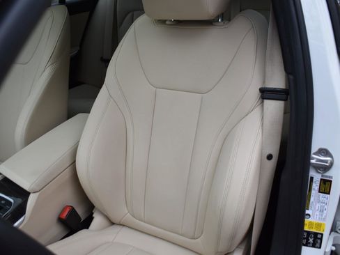 Used 2020 BMW 330i xDrive Sedan w/ Convenience Package image 31