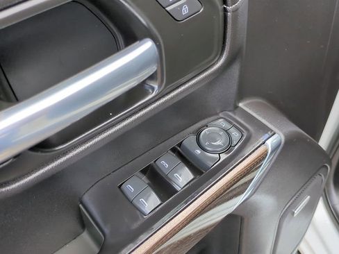 Used 2020 Chevrolet Silverado 1500 RST image 13