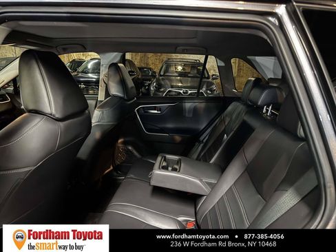 Used 2019 Toyota RAV4 Limited w/ Advanced Technology Package AWD/4WD image 12