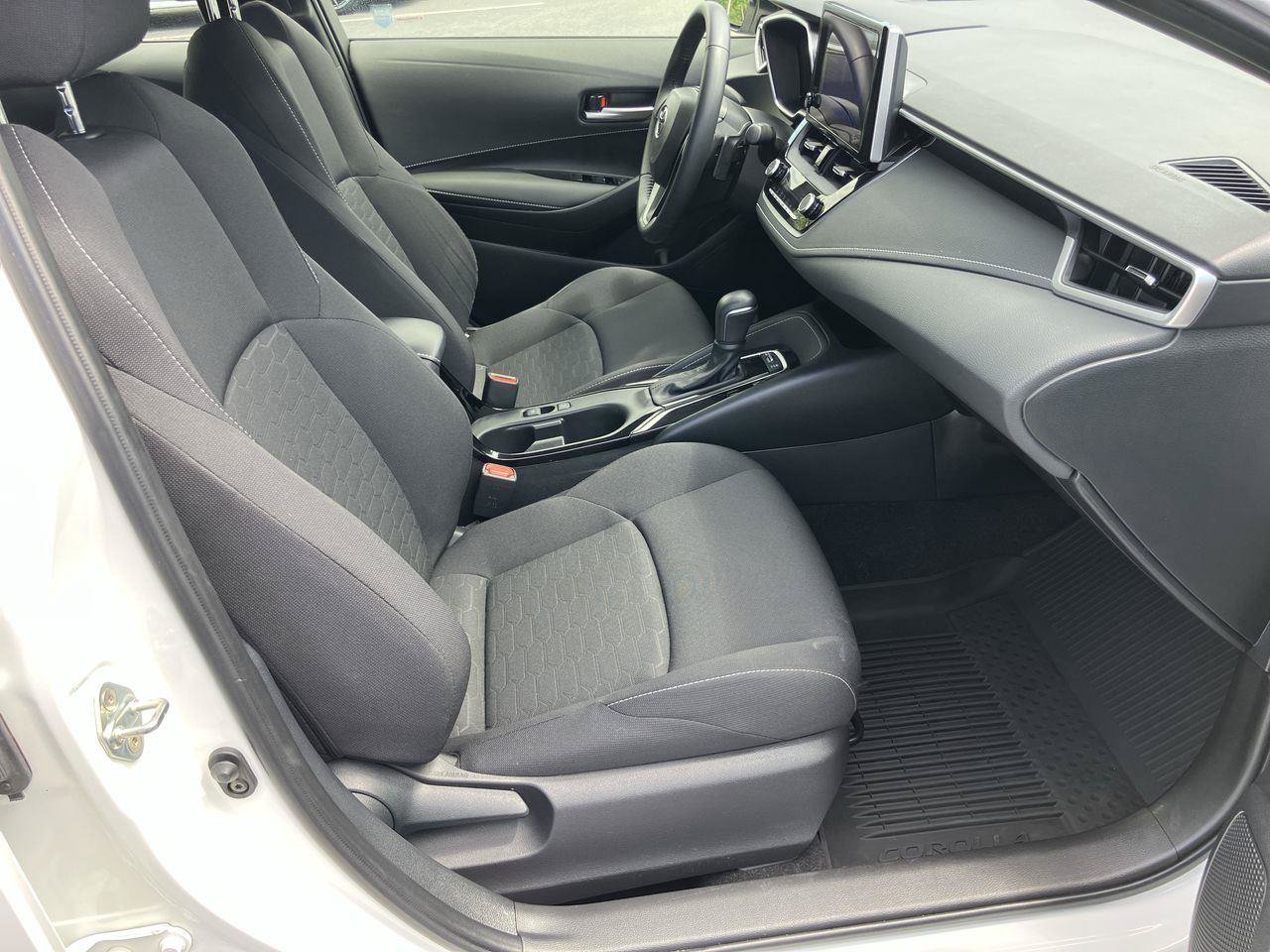 Certified 2025 Toyota Corolla SE FWD image 32